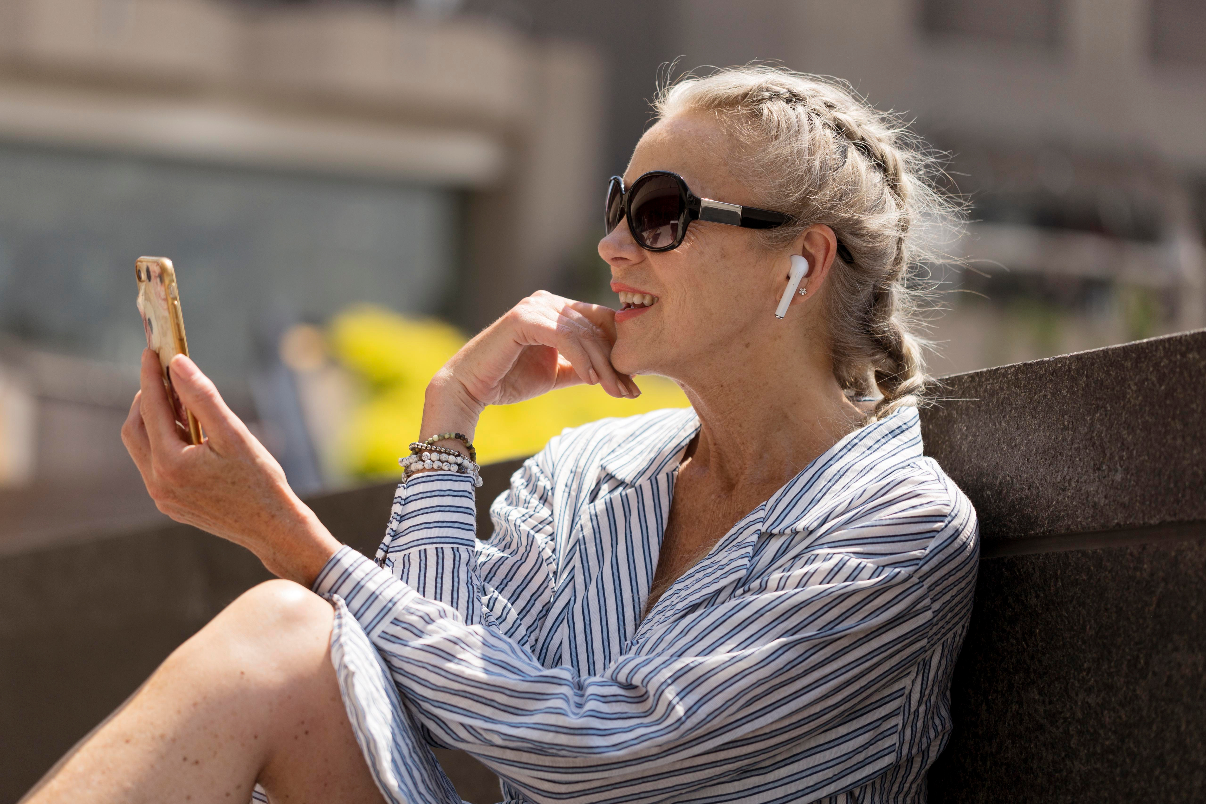 Person signing up on a phone